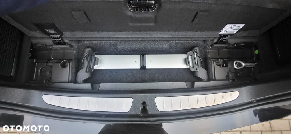 BMW Seria 3 318d DPF Edition Exclusive - 12