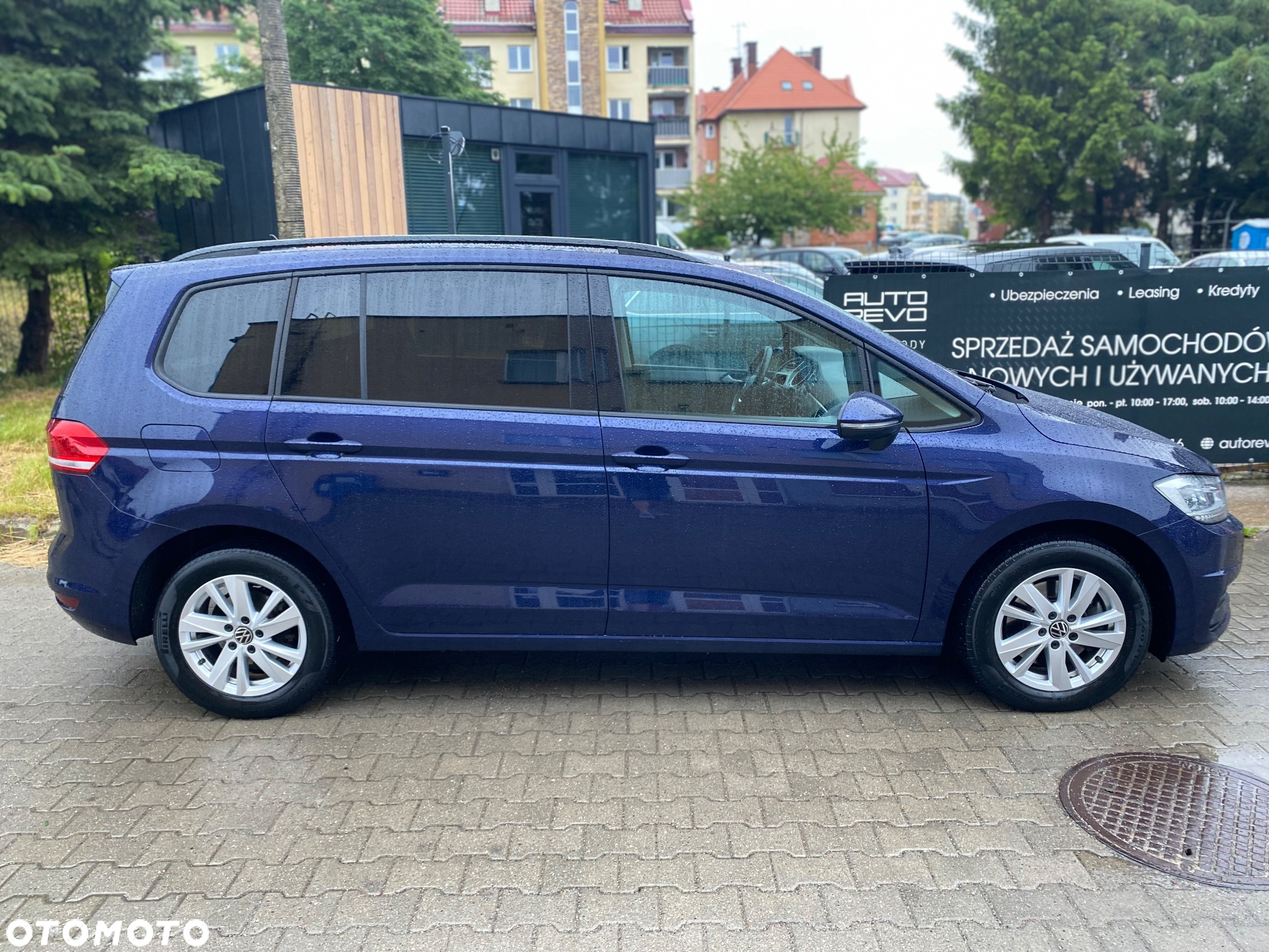 Volkswagen Touran 2.0 TDI BMT SCR Comfortline - 3