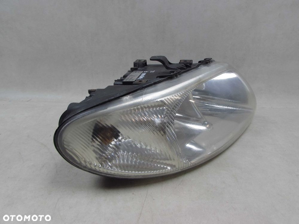 CHRYSLER GRAND VOYAGER IV 00-07 LAMPA REFLEKTOR PRZOD PRAWA UK - 3