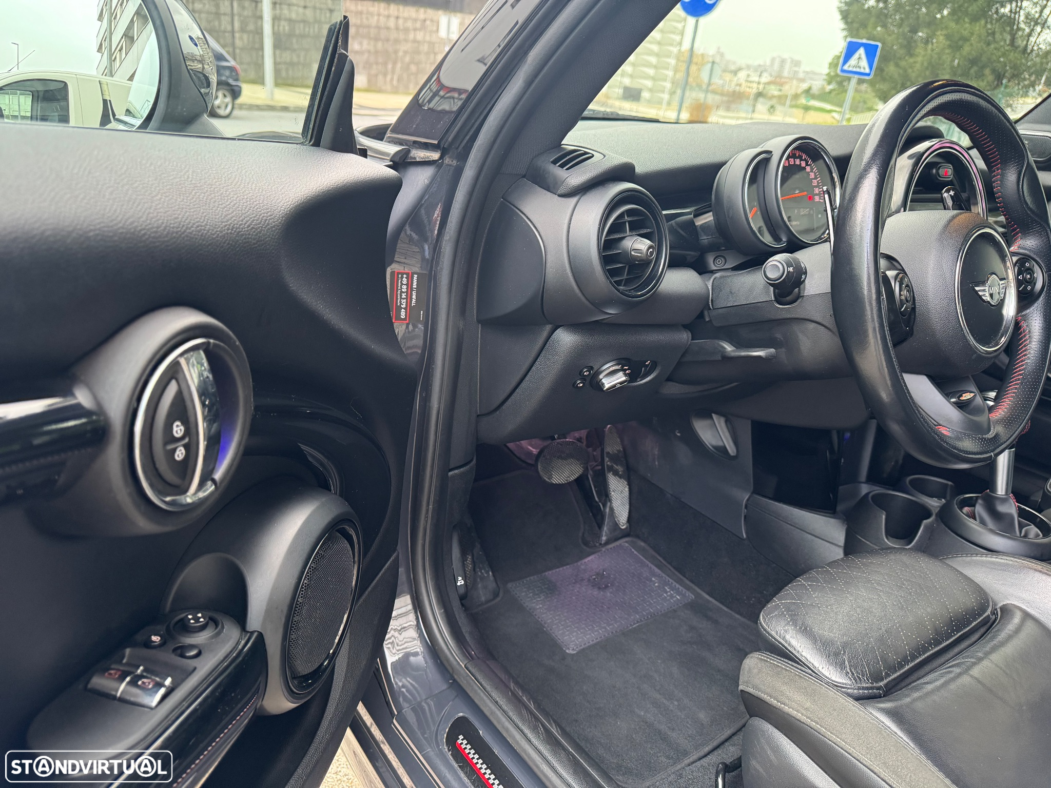 MINI 3 Portas Cooper S Sport Aut. - 16