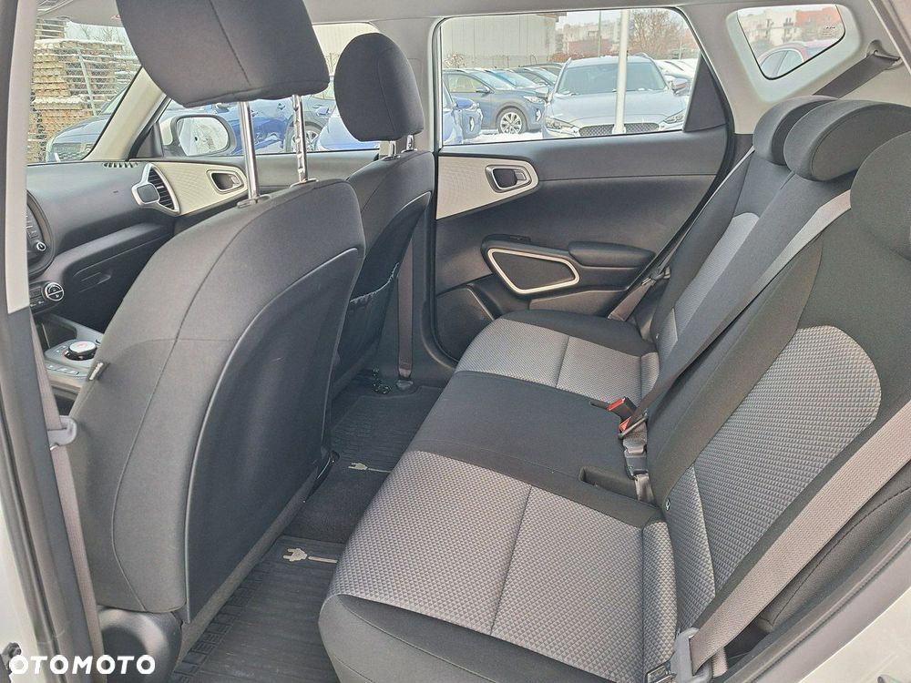 Kia Soul 64kWh M - 30