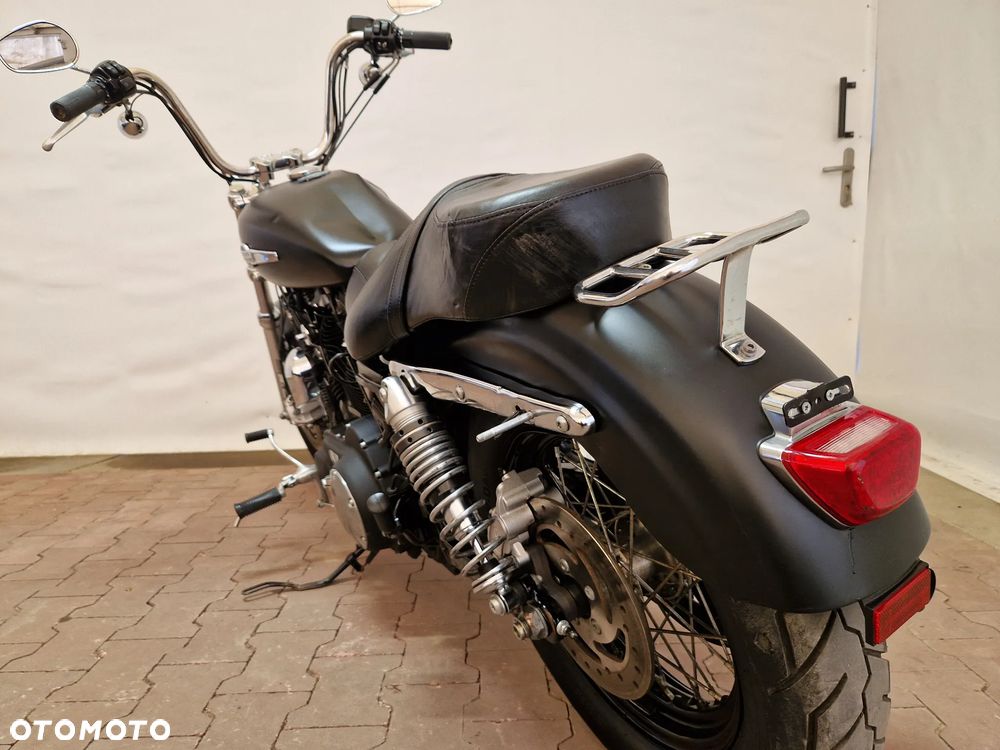 Harley-Davidson Sportster Custom 1200C - 22
