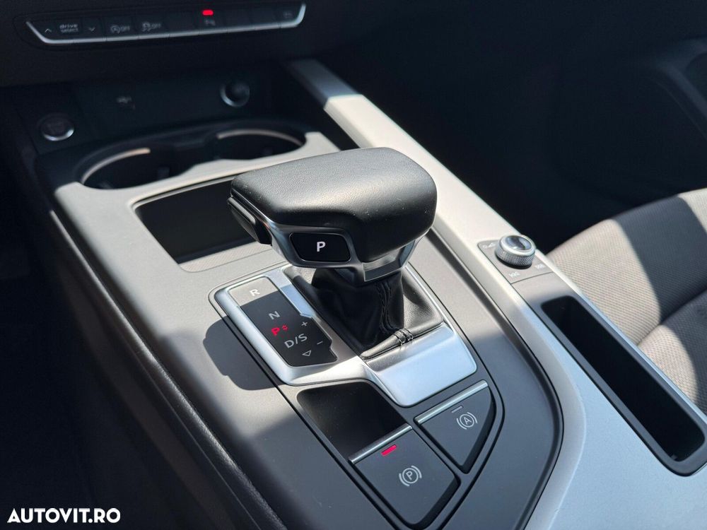 Audi A4 Limuzina - 11