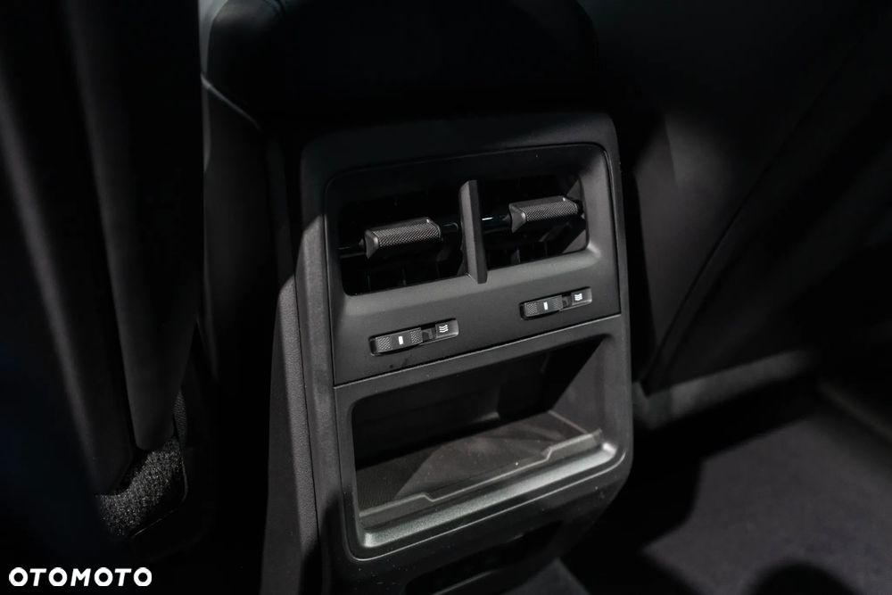 Porsche Macan - 28
