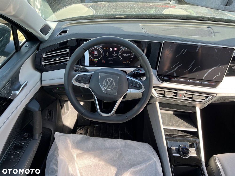 Volkswagen Tiguan - 9