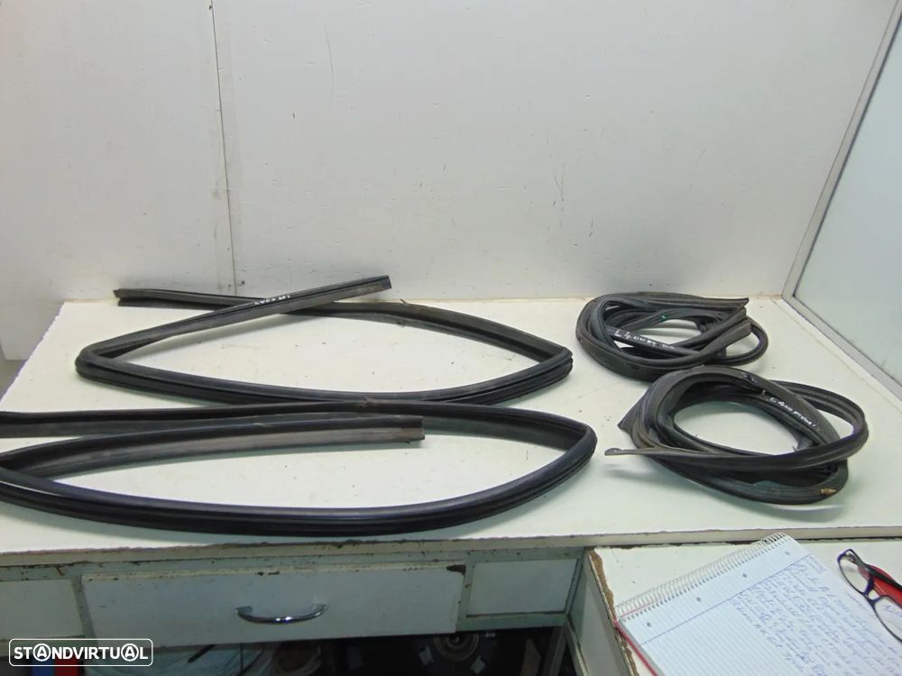 Mitsubishi L400 borrachas - 1