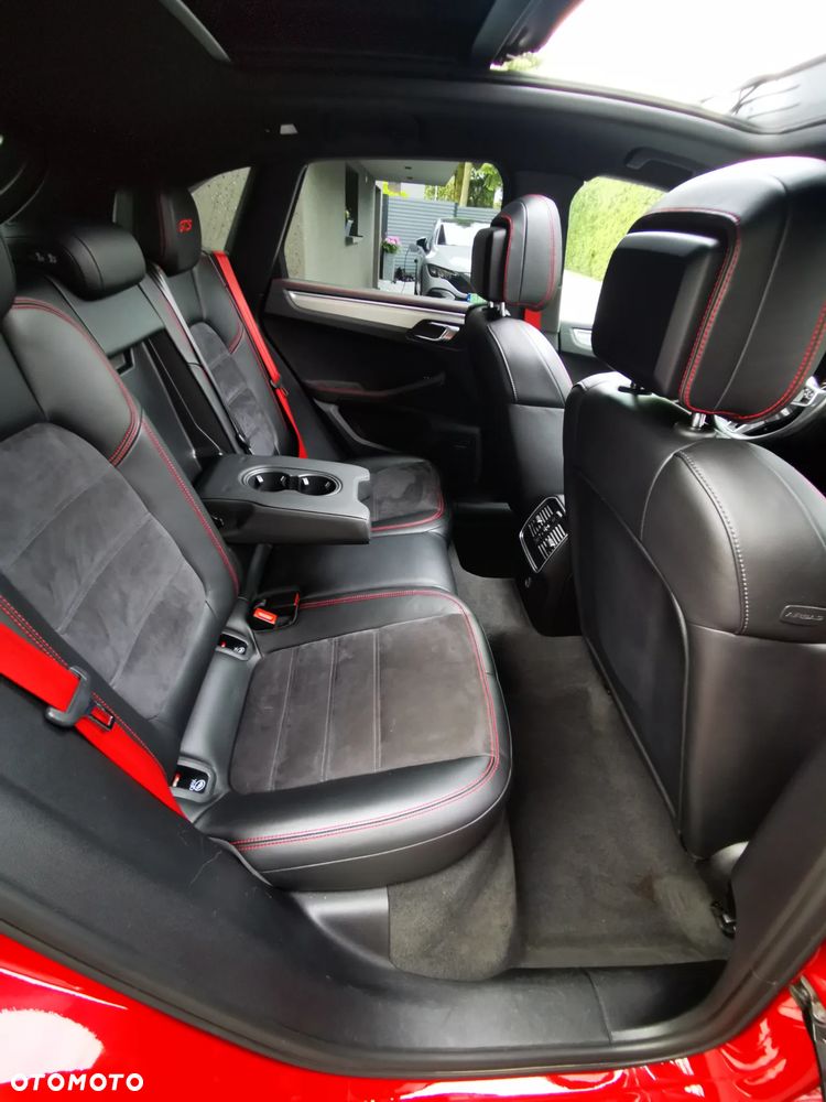 Porsche Macan - 29