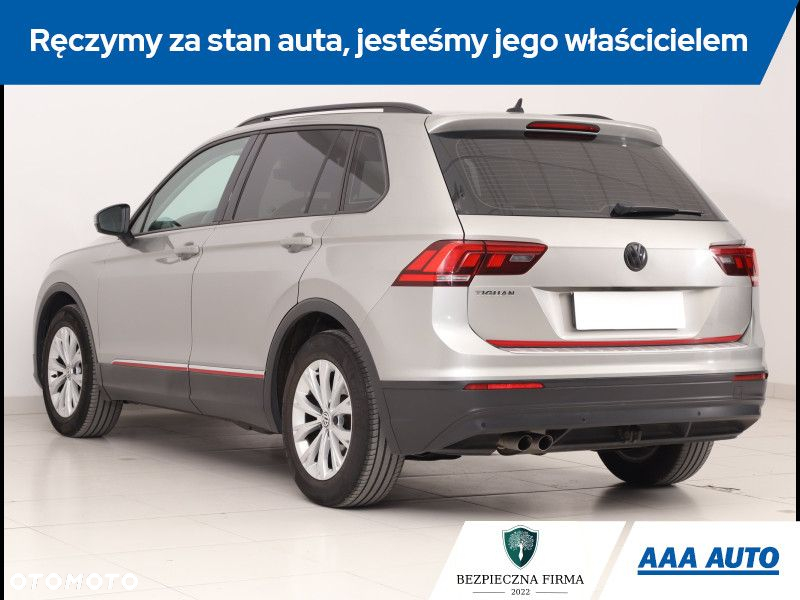 Volkswagen Tiguan - 5