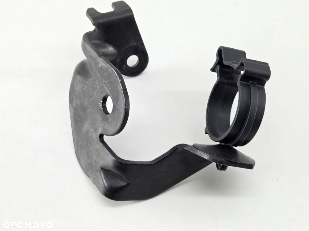 BMW E81 E87 LCI E90 E91 Wspornik przewodu płynu chłodzącego 7558481 - 7