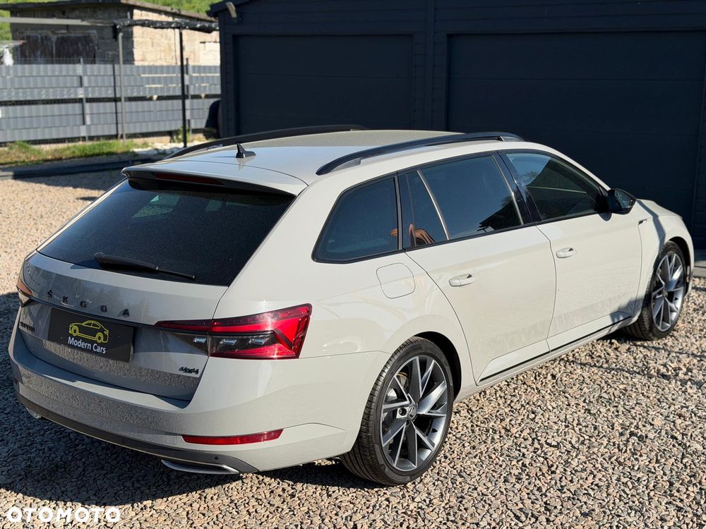 Skoda Superb 2.0 TDI 4x4 DSG Sportline - 9