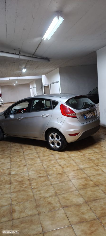 Ford Fiesta 1.4 TDCI Titanium - 11