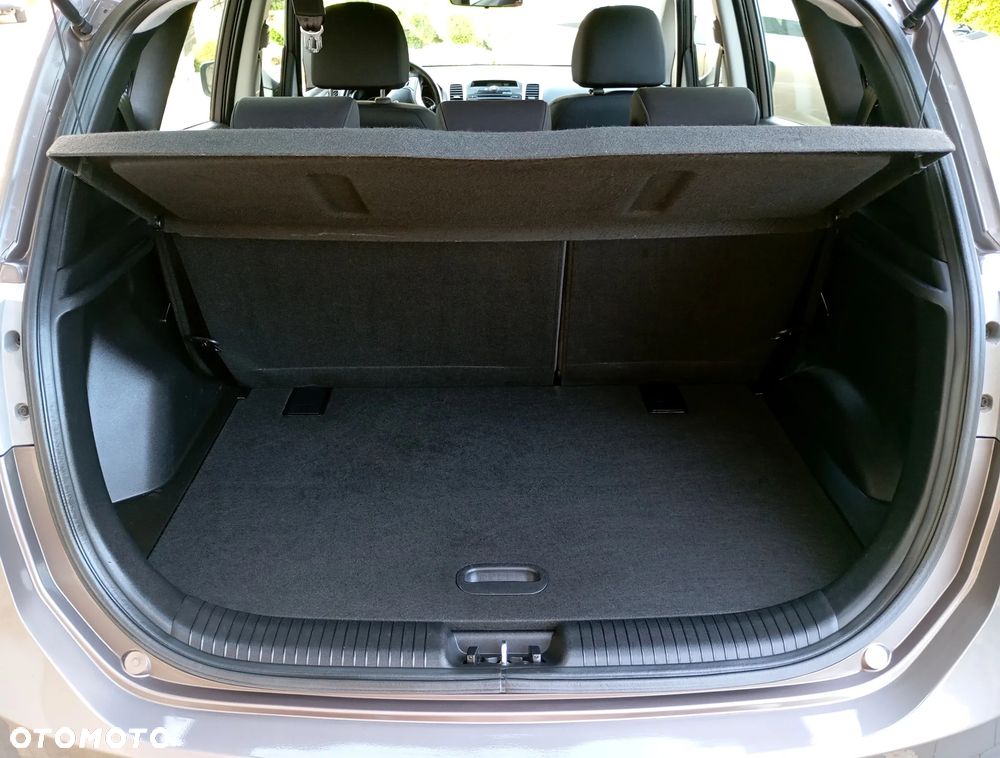 Hyundai ix20 1.4 CRDi Comfort - 28