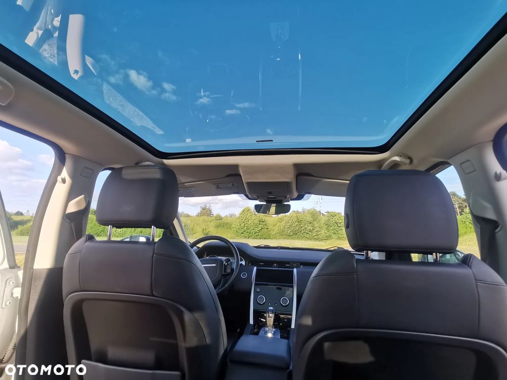 Land Rover Discovery Sport P250 SE - 16