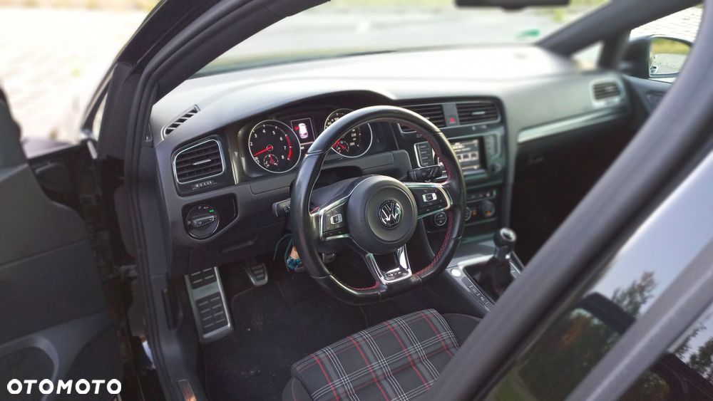 Volkswagen Golf GTI BlueMotion Technology - 11