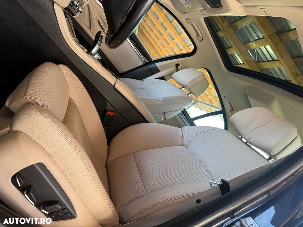 BMW Seria 5 525d xDrive AT - 14