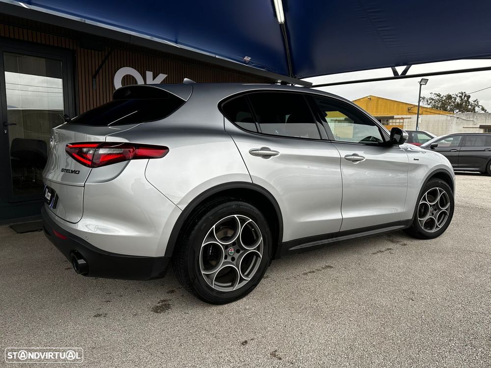 Alfa Romeo Stelvio 2.2 D Sprint AT8 - 9