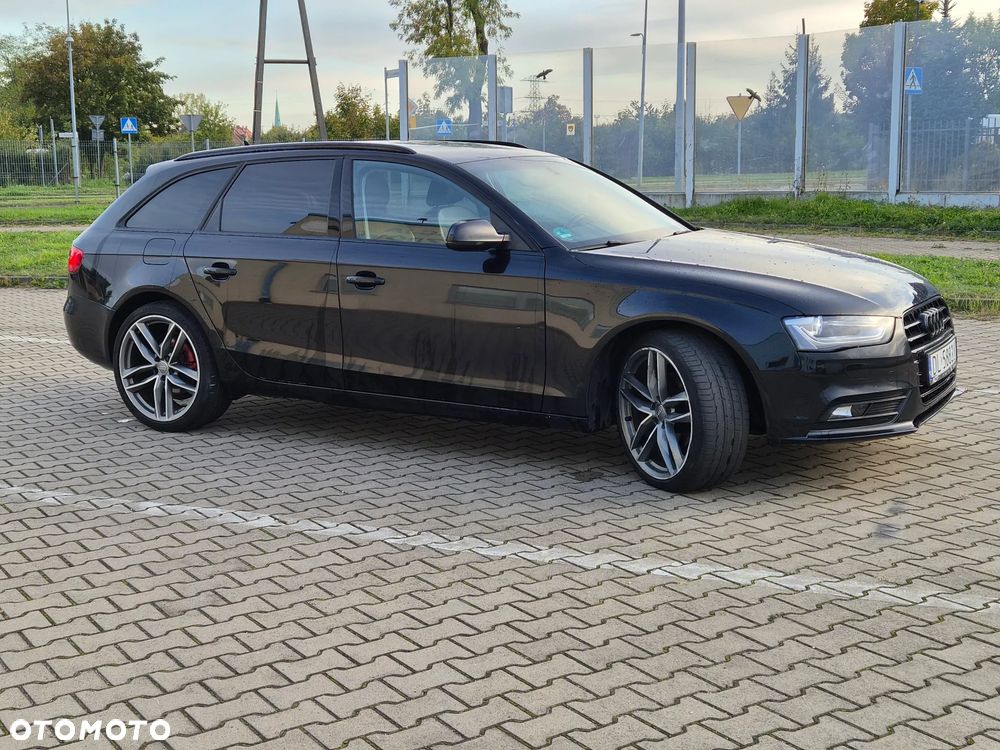 Audi A4 Avant 2.0 TDI DPF quattro Ambition - 9