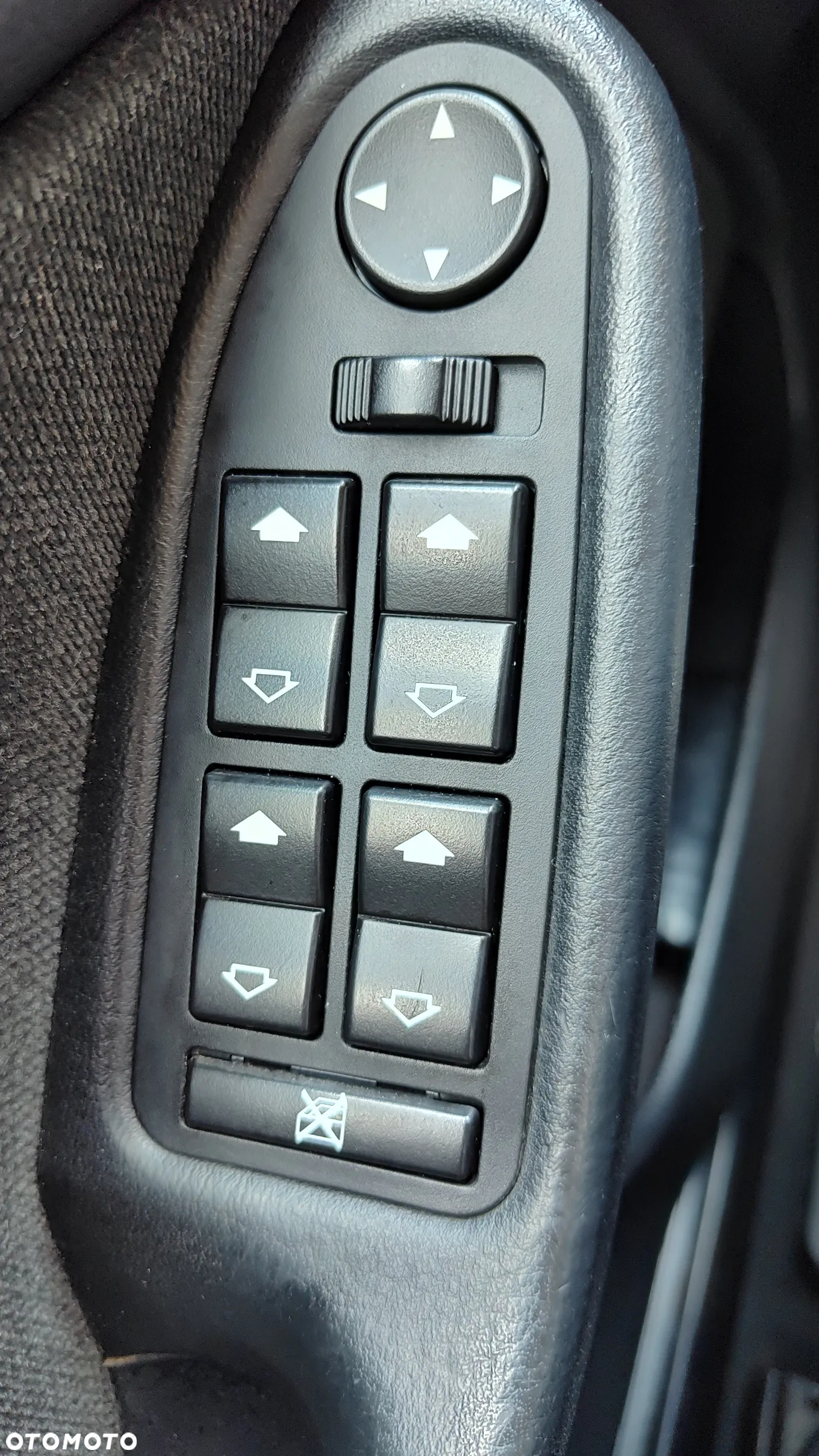 BMW Seria 5 520i - 16