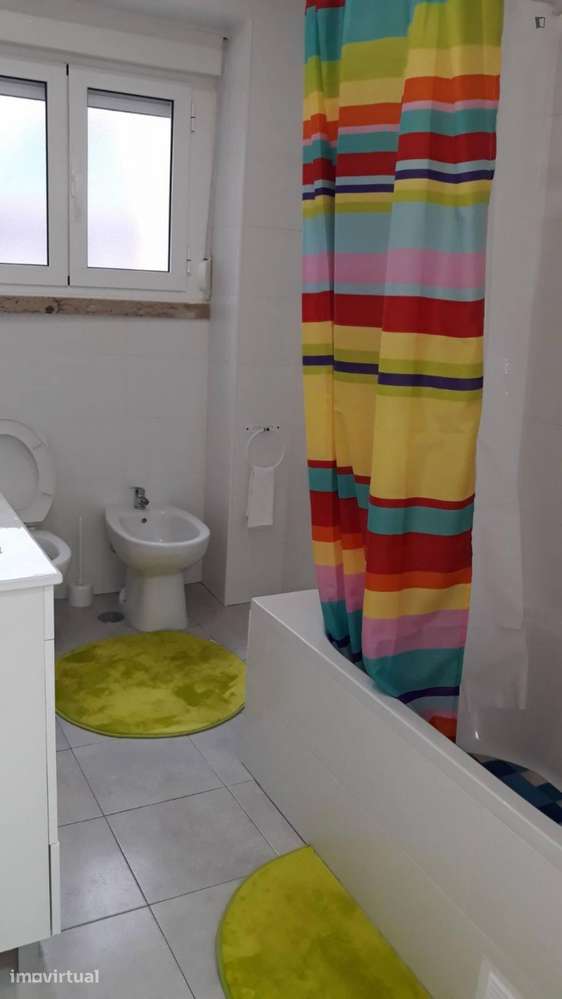 Quarto - localizado em Arroios Lisbon - Grande imagem: 3/11