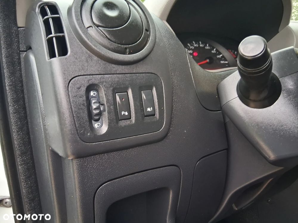 Renault Master - 11