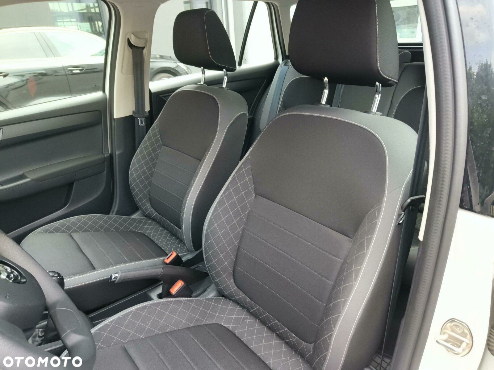 Skoda Fabia 1.0 TSI Ambition - 11