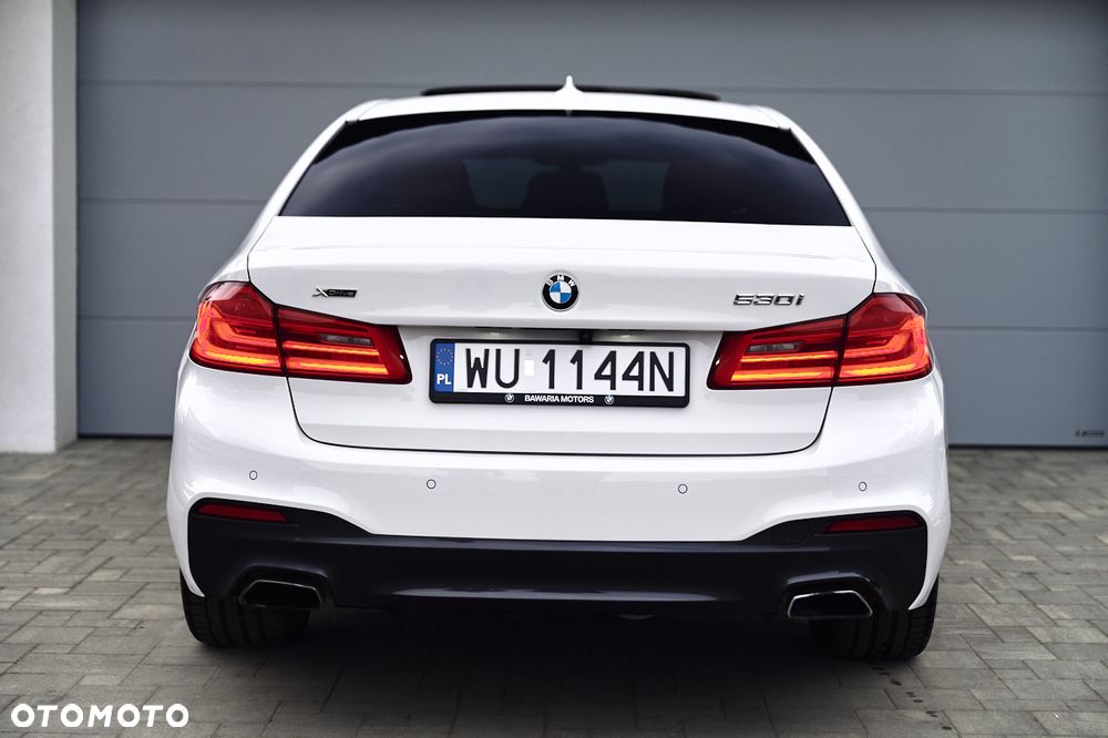 BMW Seria 5 530i xDrive M Sport sport - 15