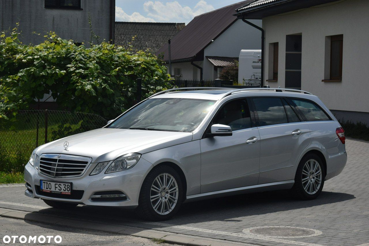Mercedes-Benz Klasa E 350 CDI BlueEff Avantgarde - 1
