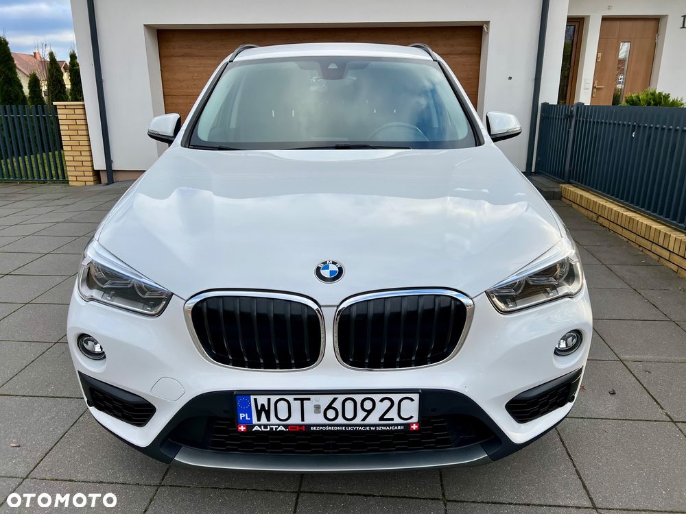 BMW X1 xDrive18d - 9