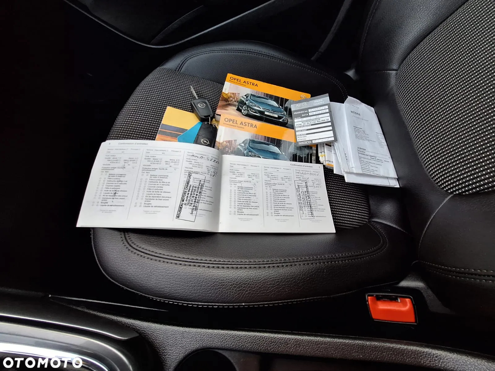 Opel Astra IV 1.4 T Cosmo EU6 - 10