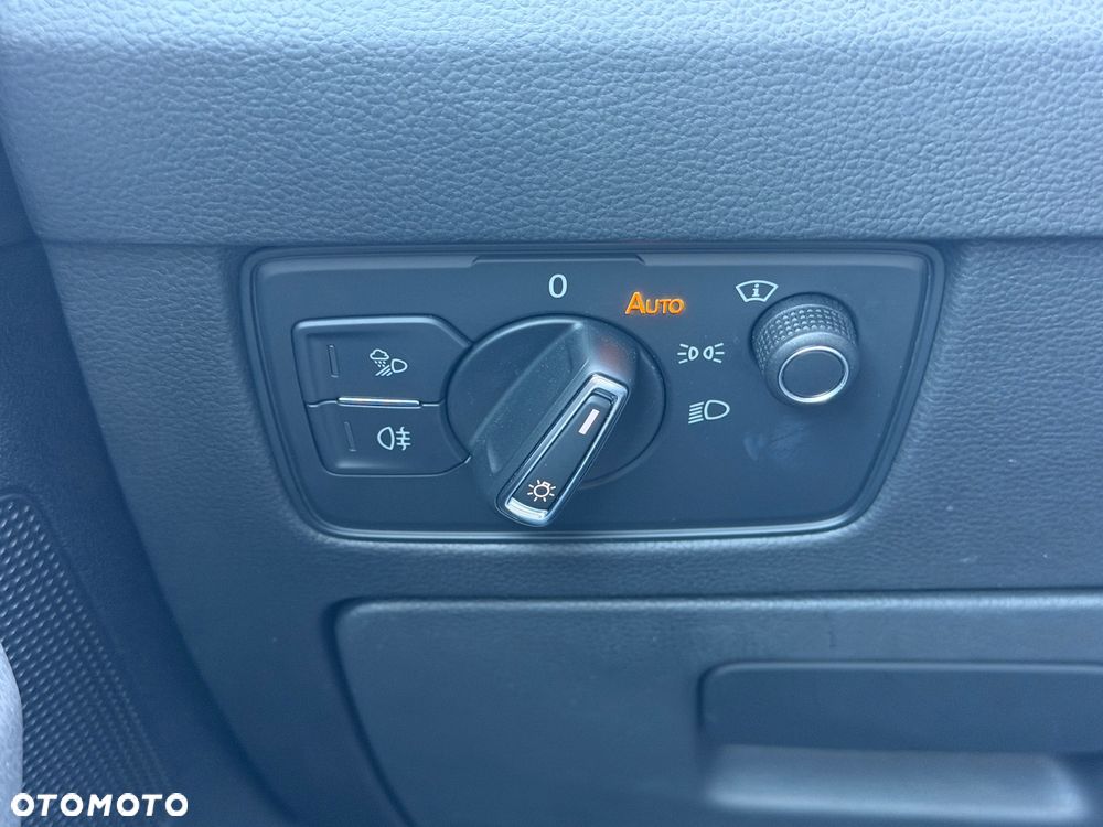 Volkswagen Arteon 2.0 TDI SCR 4Motion DSG R-Line - 25