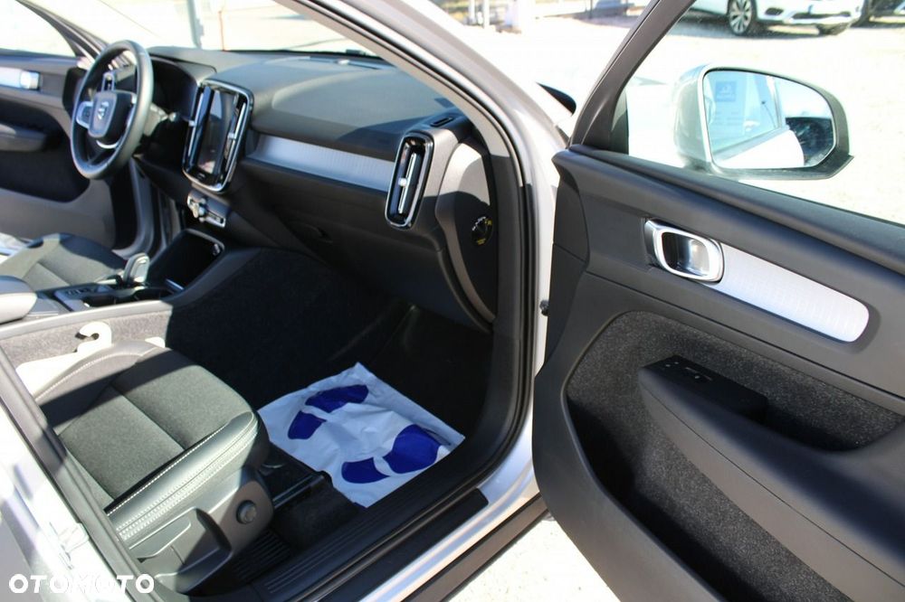 Volvo XC 40 - 31