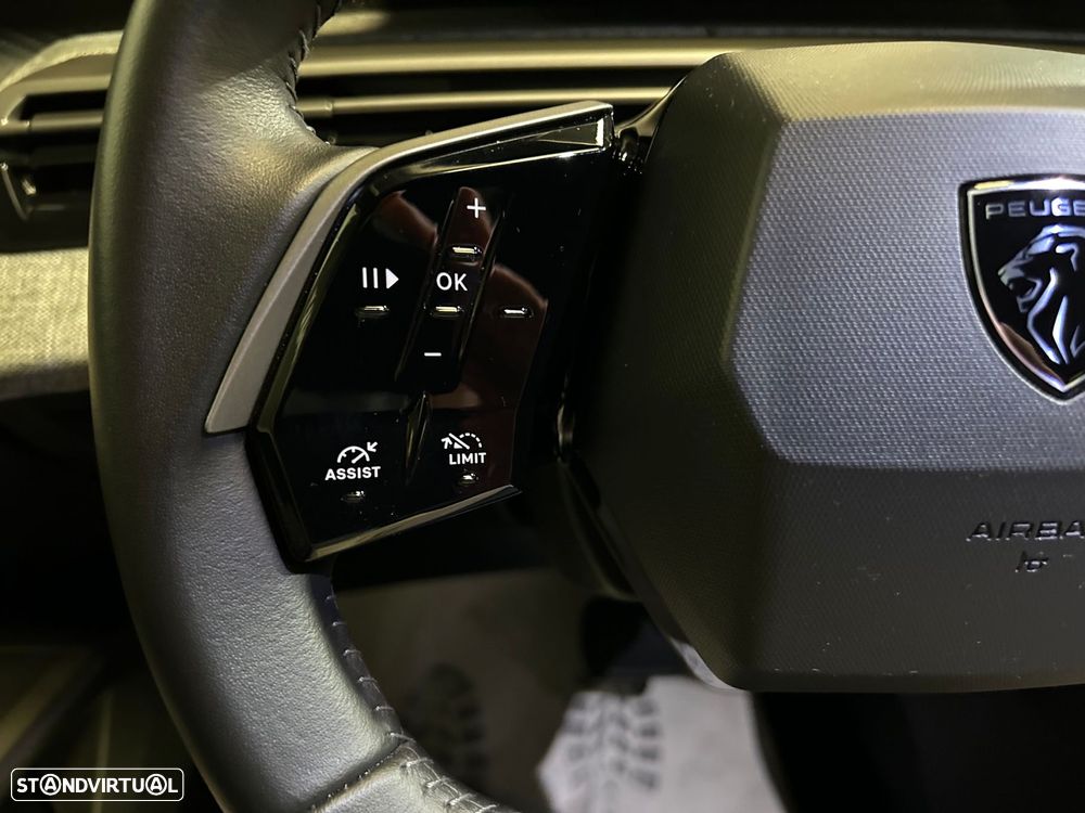 Peugeot 3008 1.2 Hybrid Allure e-DCS6 - 34