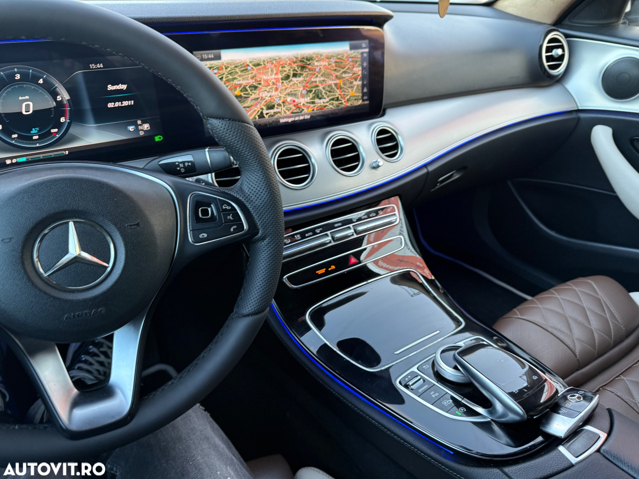 Mercedes-Benz E 220 d 9G-TRONIC AMG Line - 11