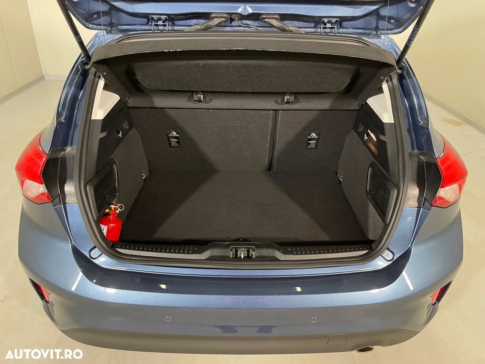 Ford Focus 1.0 EcoBoost MHEV Titanium - 12