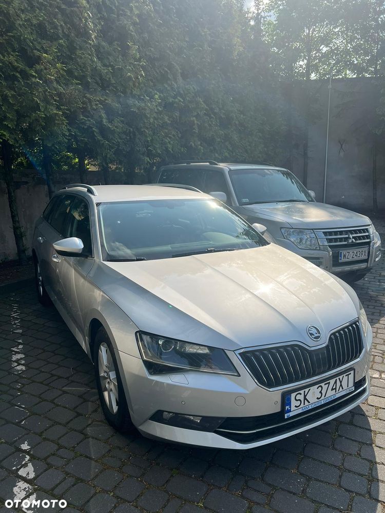 Skoda Superb 2.0 TDI Ambition DSG - 1
