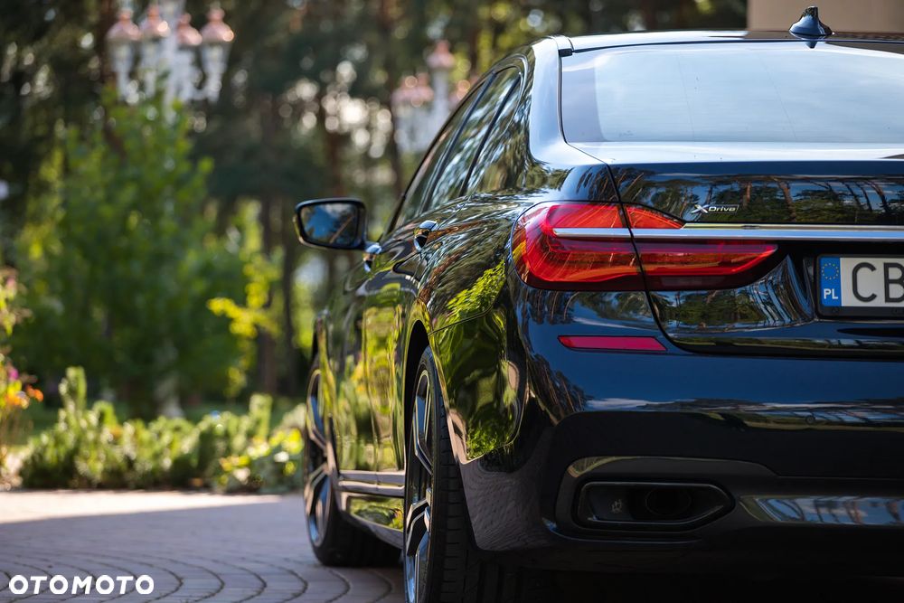 BMW Seria 7 - 6