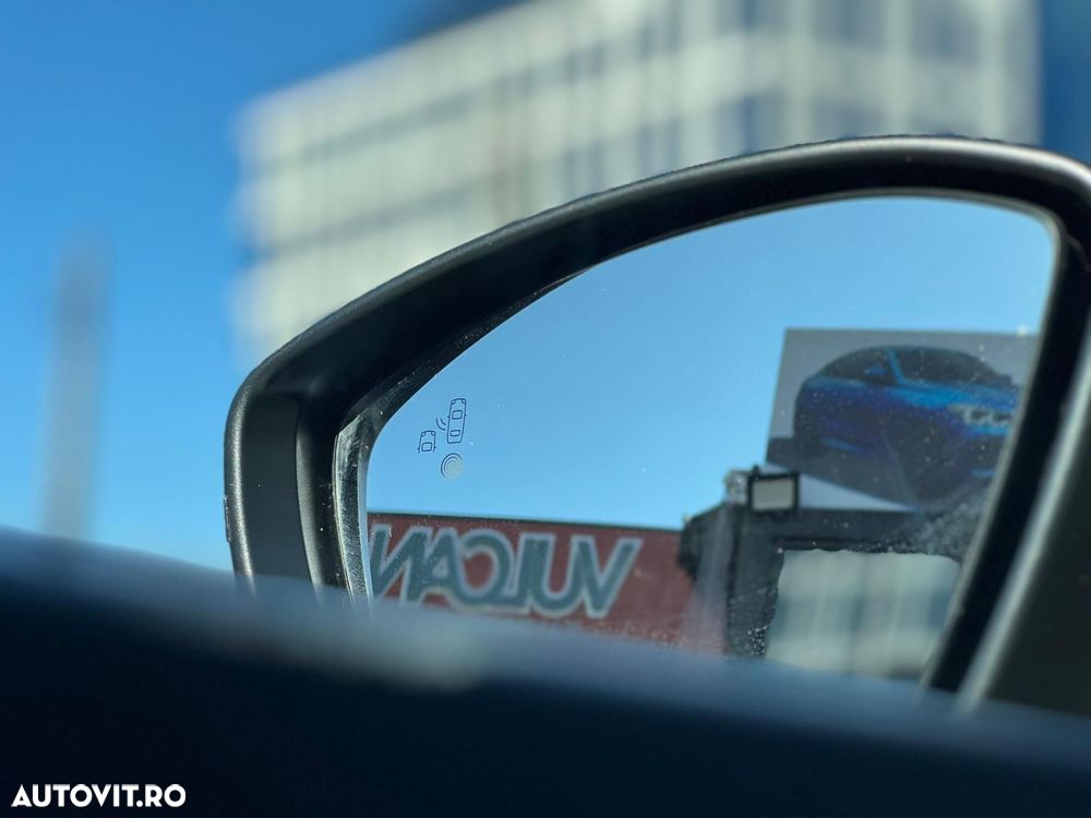 Peugeot 2008 1.2 L PureTech STT EAT8 GT Line - 20