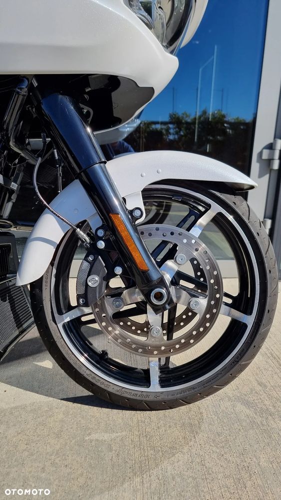 Harley-Davidson Touring Road Glide - 10