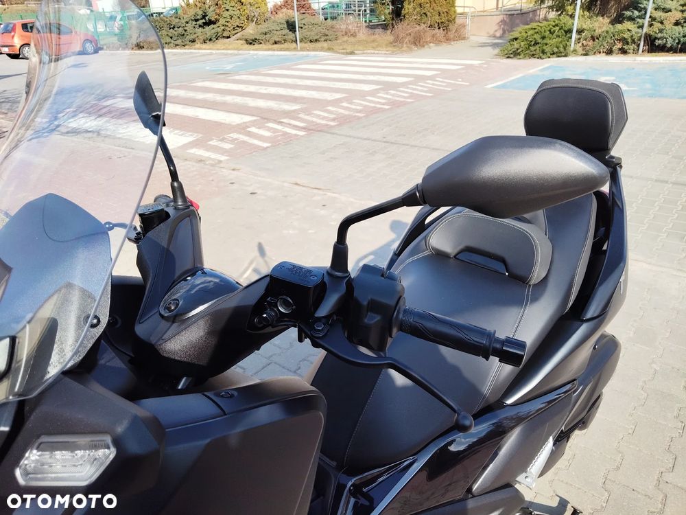 Yamaha X-max - 31
