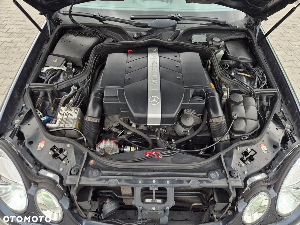 Mercedes-Benz Klasa E 320 T Avantgarde - 24