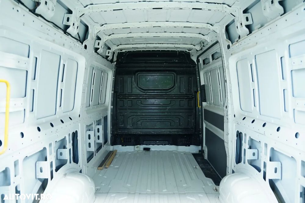 Volkswagen CRAFTER / 2.0 D / VAN TABĂ / GVW: 3500 KG / 2018 / IMPORTAT / DUPĂ CONTRACTUL DE SERVICE - 20