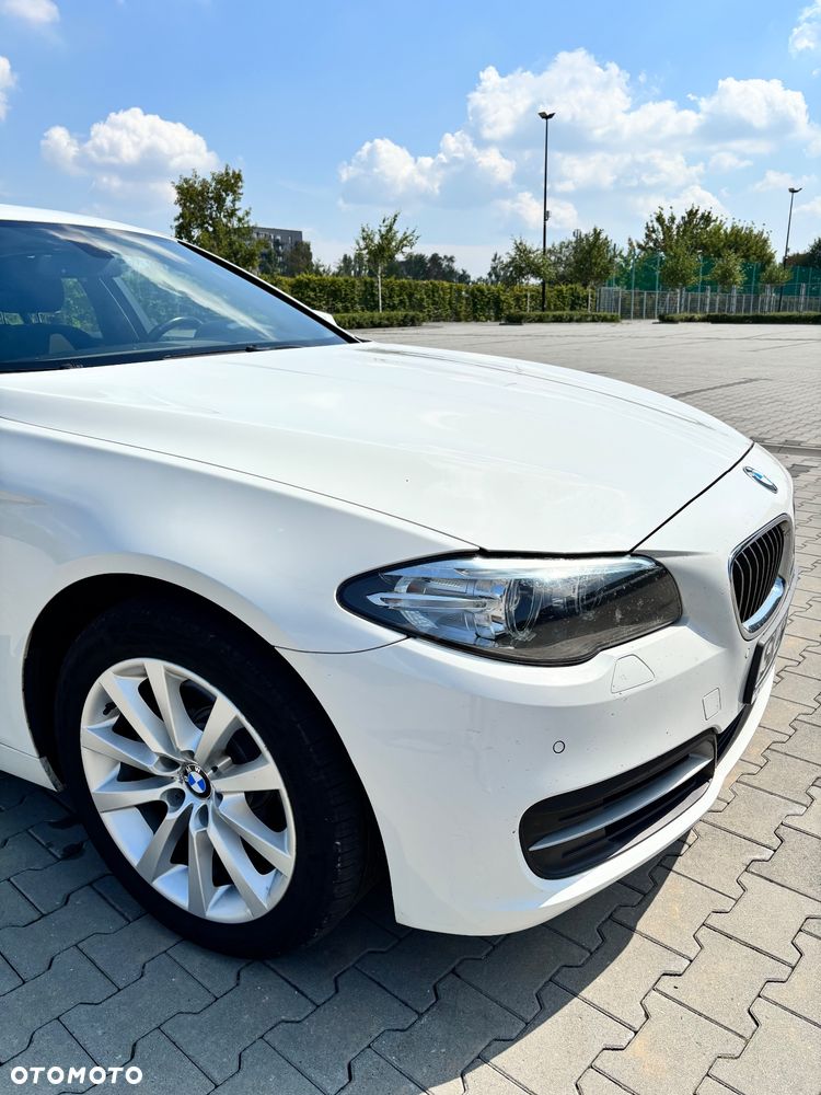 BMW Seria 5 520d xDrive - 11