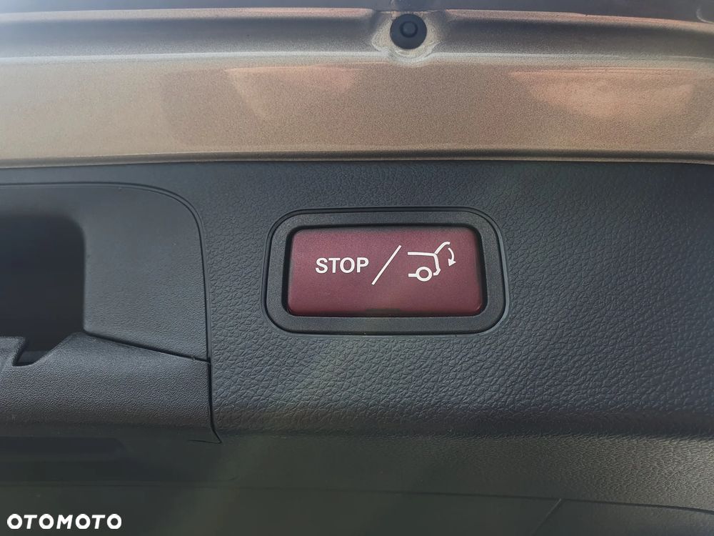 Mercedes-Benz GLC 200 d 4-Matic Business Edition - 40