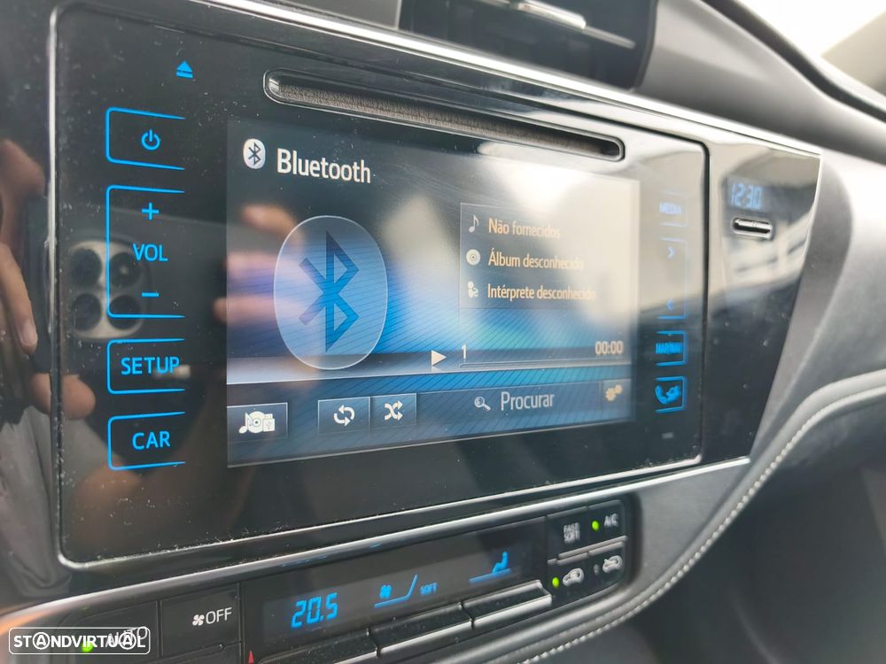 Toyota Auris 2017 photo 3