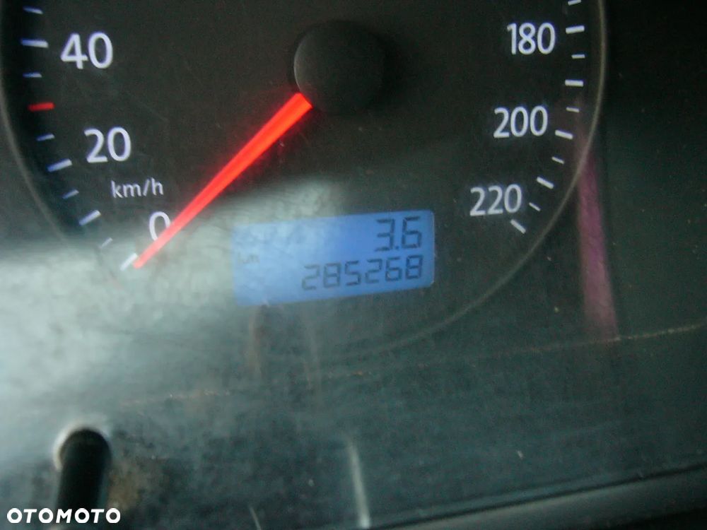 Volkswagen Transporter T5 LONG LIFT 2,5tdi 175 Ps - 12