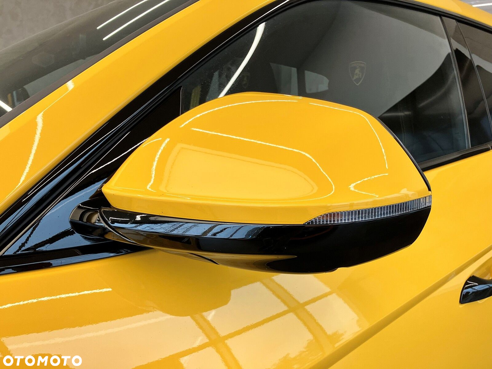Lamborghini Urus - 10