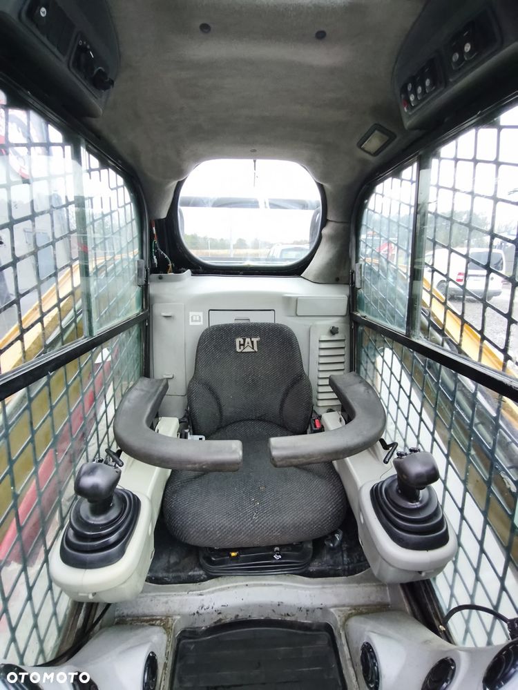 Caterpillar 262C - 10