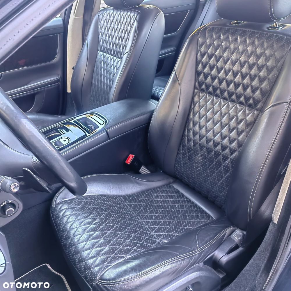 Jaguar XJ 3.0 D V6 Premium Luxury - 17