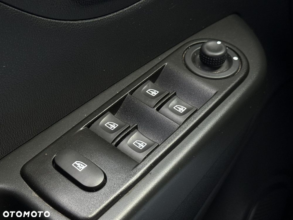 Renault Captur 0.9 Energy TCe Alize EU6 - 16