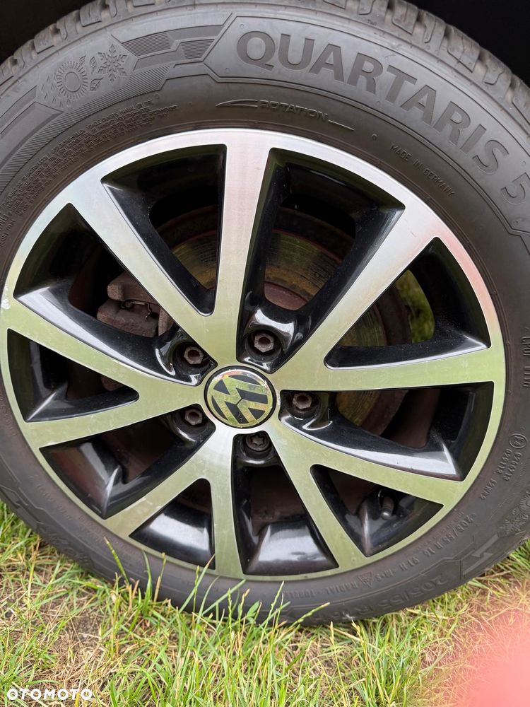 Volkswagen Touran 2.0 TDI DPF Highline - 5